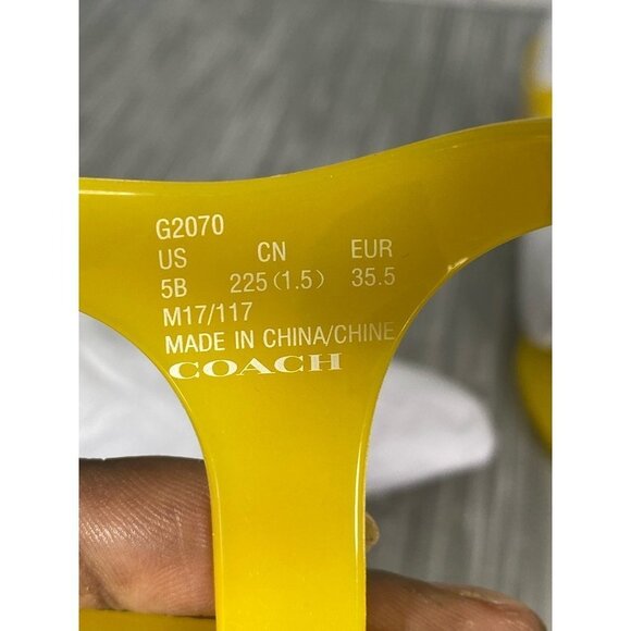 Coach Womens Trmulti Jelly T-Strap Sandals Yellow Buckle Flat Heel 5 B New - Picture 9 of 9